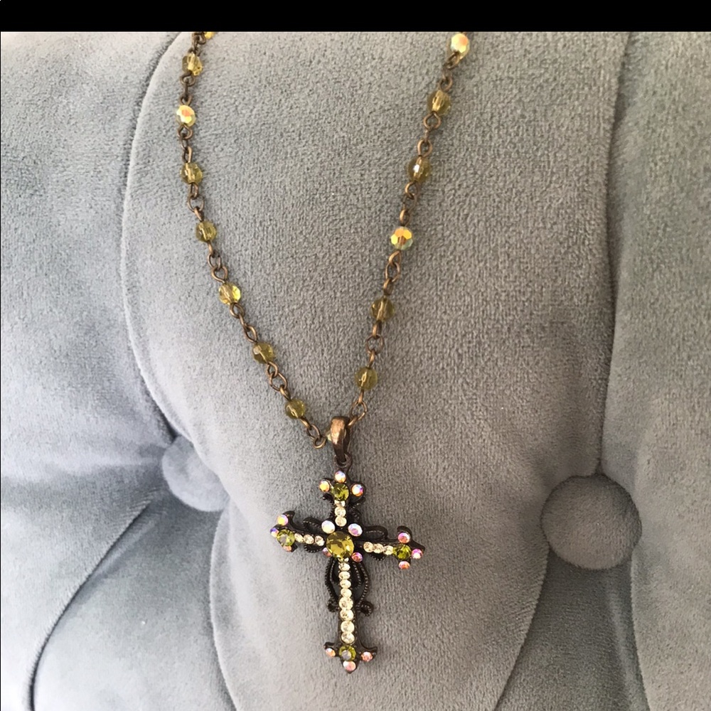 Beautiful beaded crystal necklace